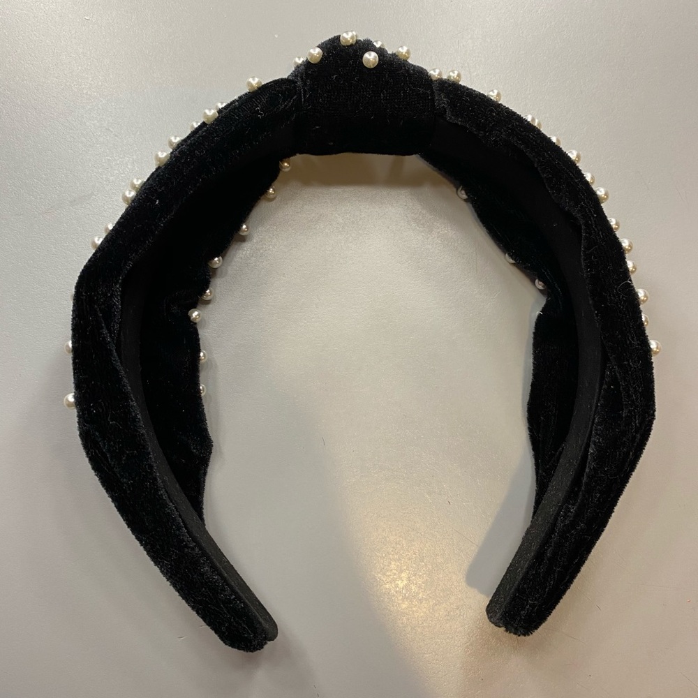 Faux Pearl Knotted Velvet Headband - Picture 2 of 2